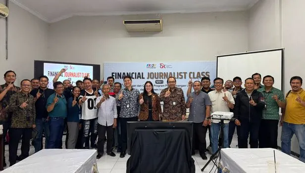 kelas jurnalis keuangan - ilustrasi berita Kelas Jurnalis Keuangan: OJK Kediri dan FKIJK Tingkatkan Kapasitas Liputan