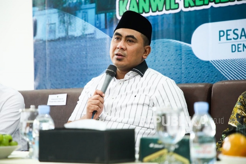 ai dan akhlak - ilustrasi berita Gus Yasin Tegaskan Pentingnya AI dan akhlak bagi Generasi Muda