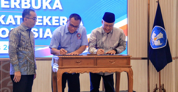 akses kuliah pekerja - ilustrasi berita Sorotan Baru Seputar Akses Kuliah Pekerja yang Menarik Perhatian