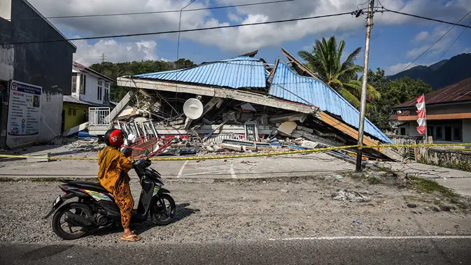 gempa ntt - ilustrasi berita Gambaran Kerusakan Akibat Gempa NTT Magnitudo 7,7 yang Mengguncang