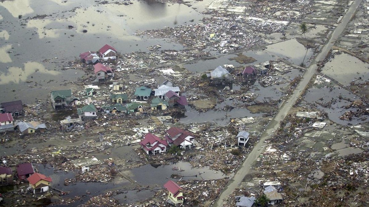 tsunami aceh - ilustrasi berita Pakar Tegaskan Tsunami Aceh 2004 Bukan Akibat Ledakan Nuklir